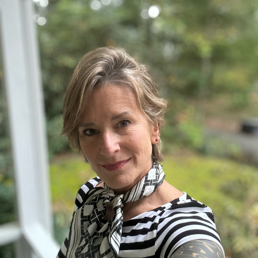 Meet your Posher, Lara